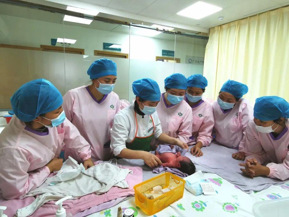 梅州妇婴监护型护送